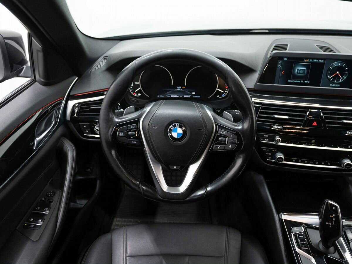 БМВ 5 серии б/у, 2019, Автоматическая. Фото: #13