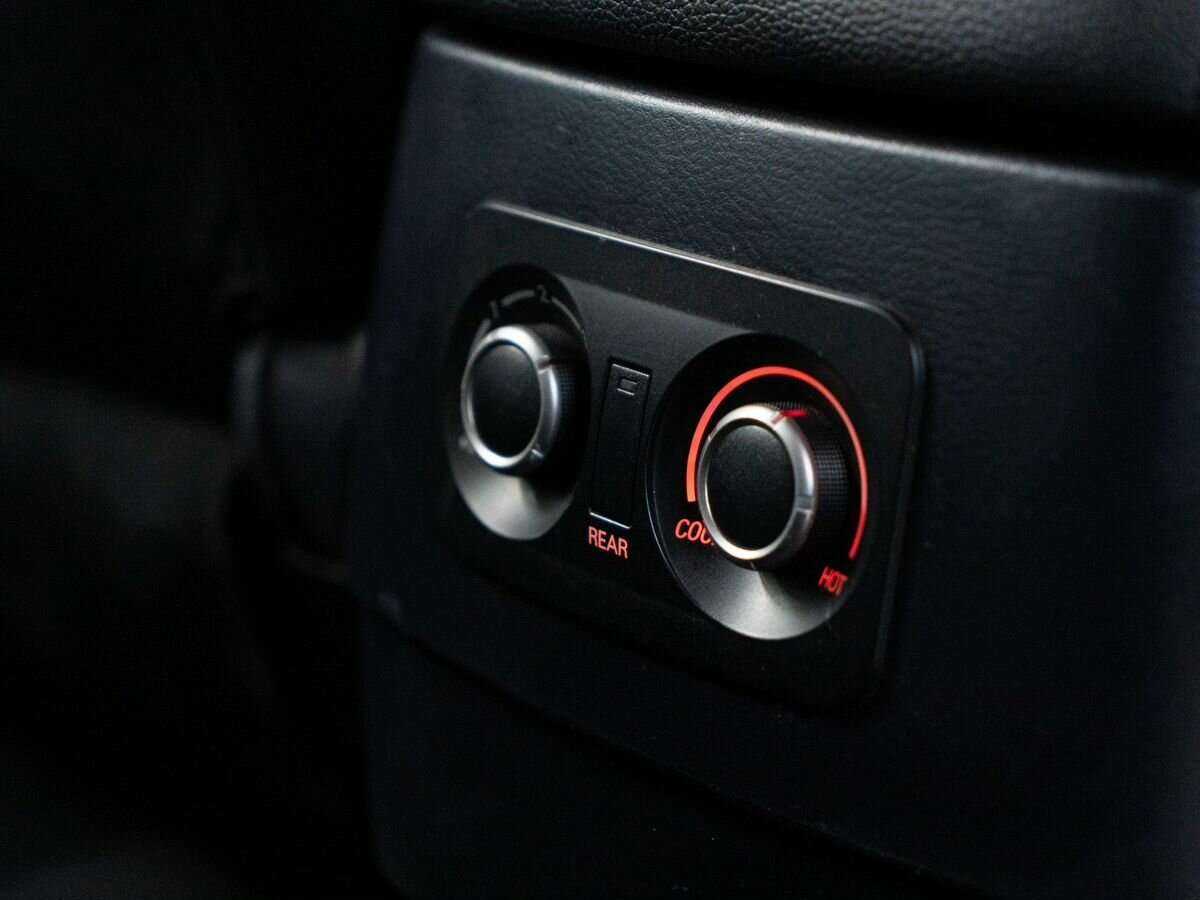 Митсубиши Паджеро б/у, 2012, Автоматическая. Фото: #16