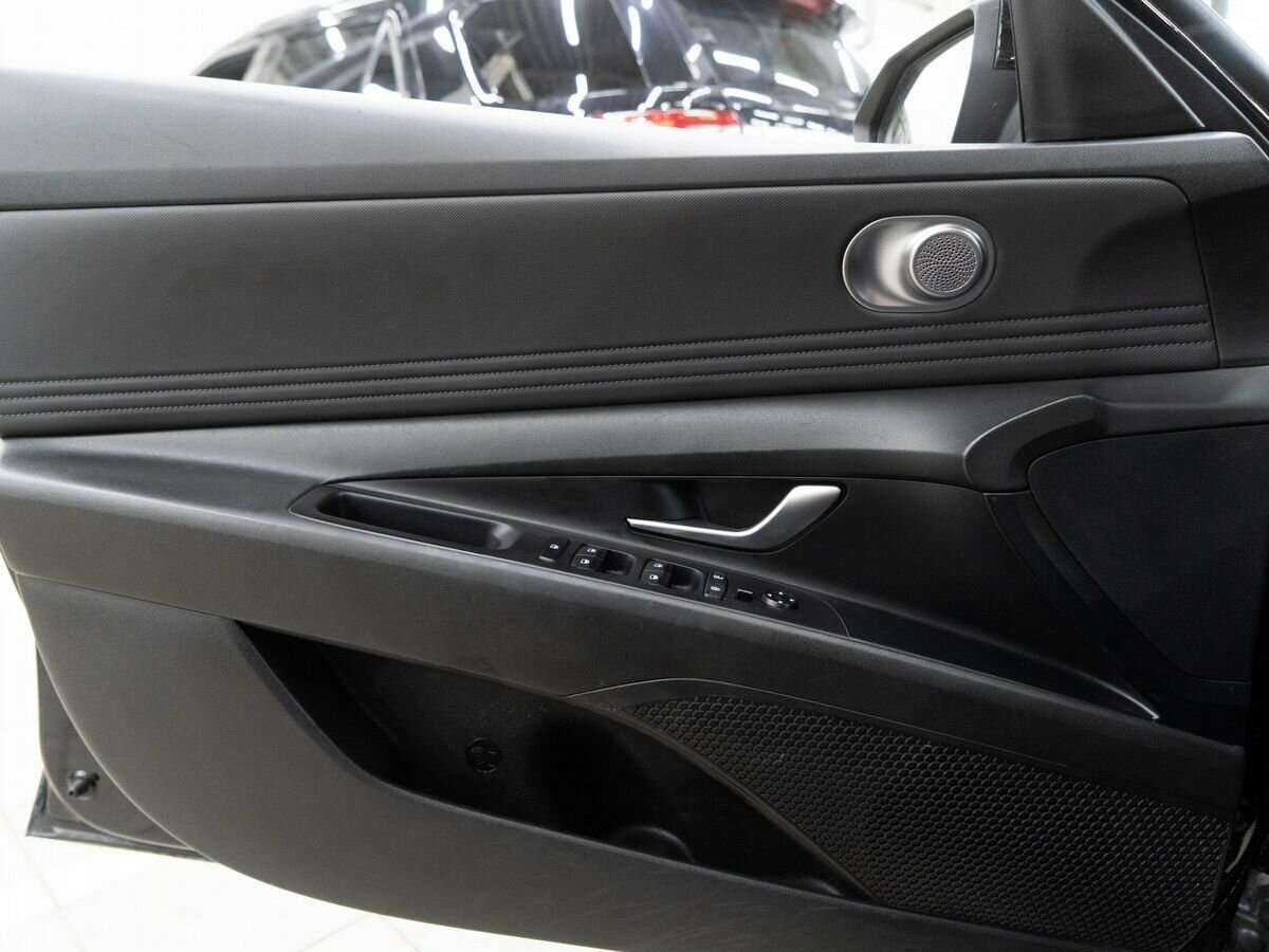 Hyundai Elantra б/у, 2021, Автоматическая. Фото: #14