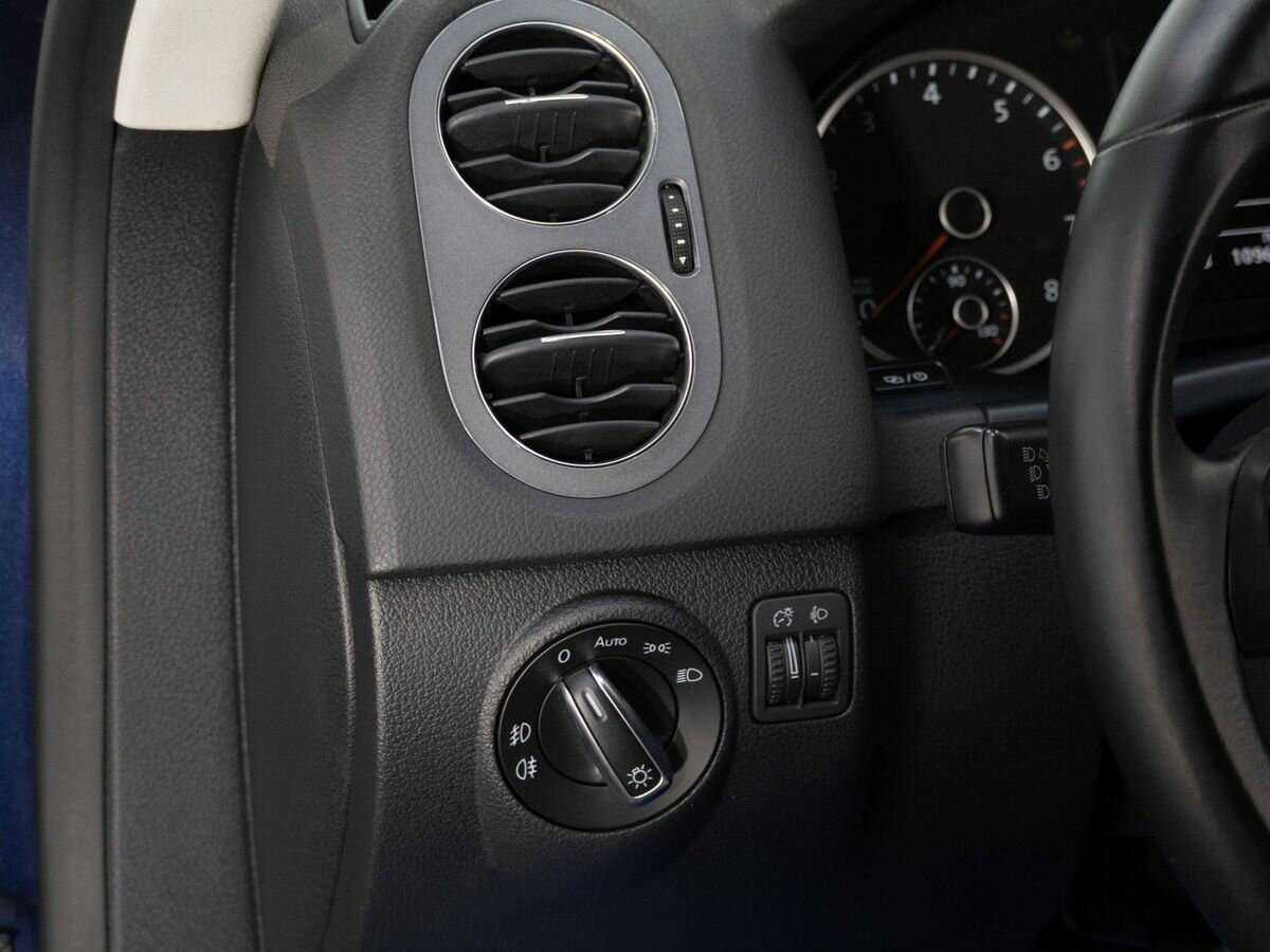 Volkswagen Tiguan б/у, 2014, Роботизированная. Фото: #17