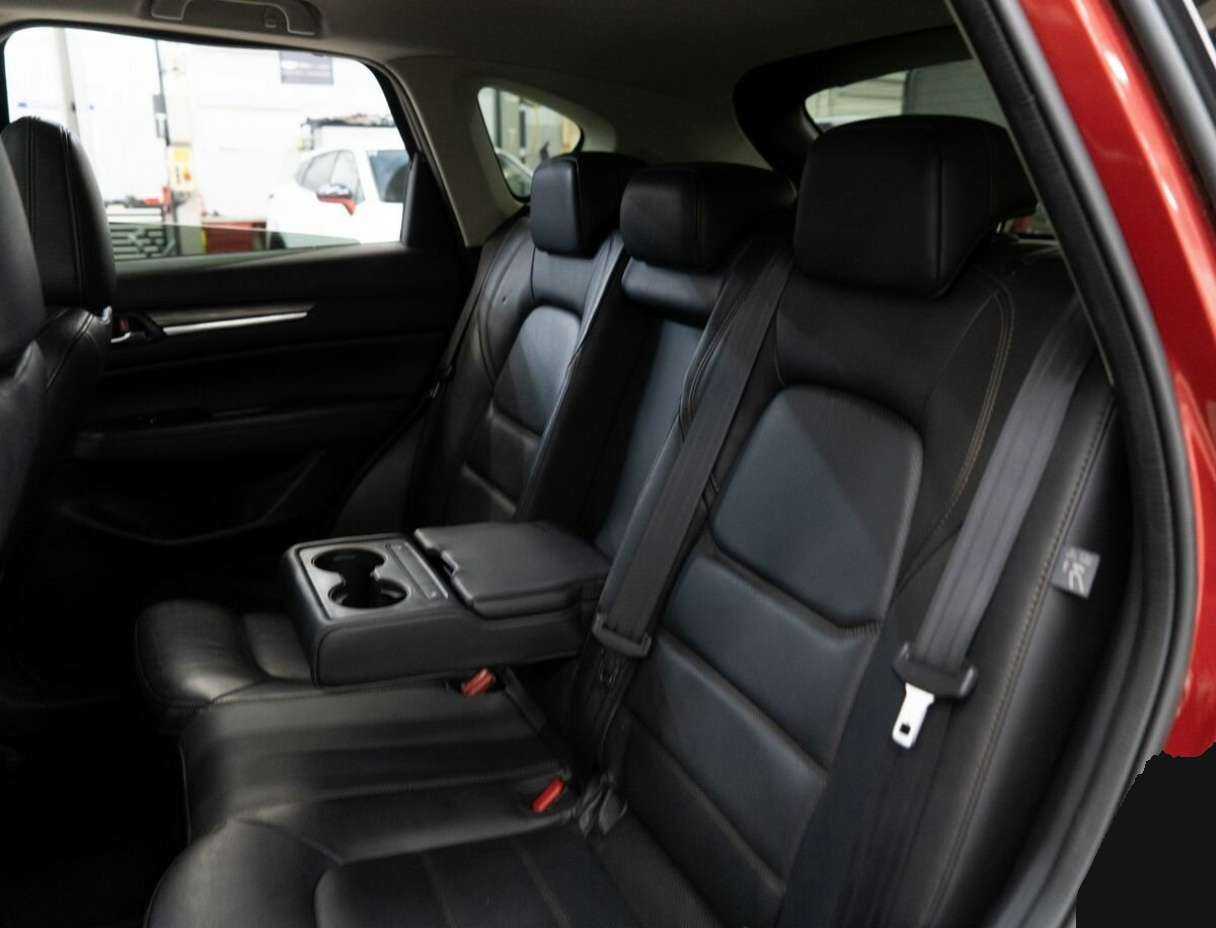 Мазда Ц-Икс-5 б/у, 2018, Автоматическая. Фото: #6