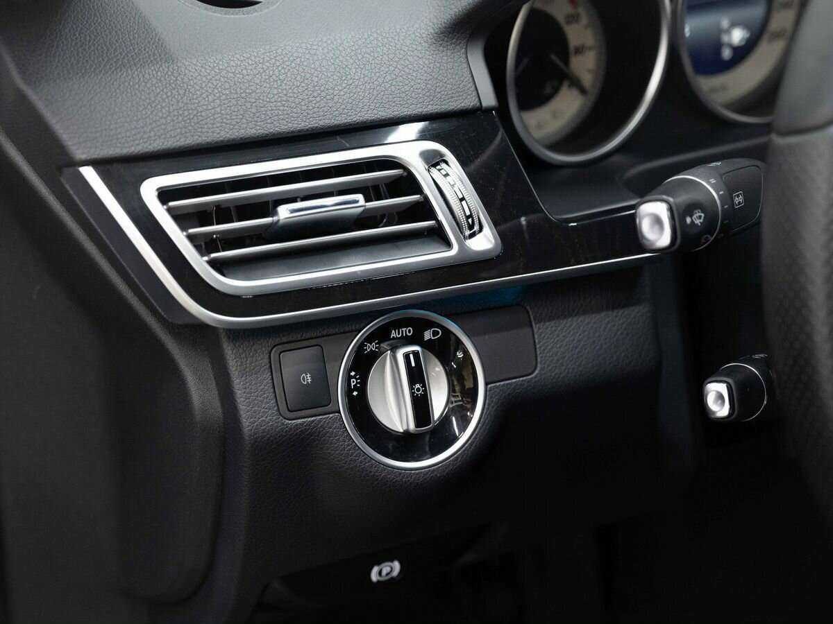 Мерседес-Бенц Е-Класс б/у, 2014, Автоматическая. Фото: #18