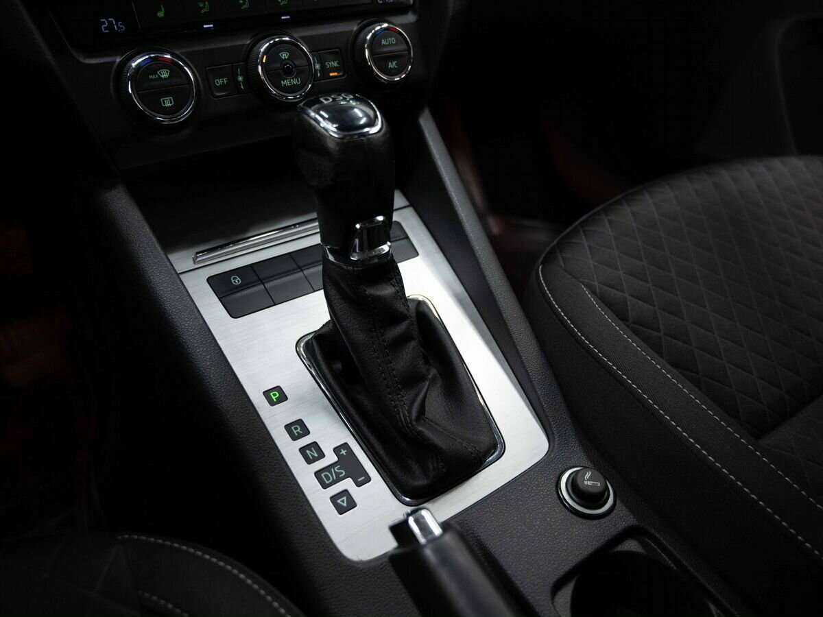 Шкода Октавия б/у, 2016, Роботизированная. Фото: #18