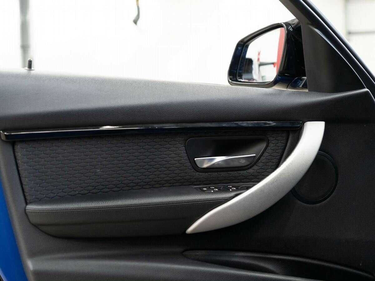 БМВ 3 серии б/у, 2016, Автоматическая. Фото: #15