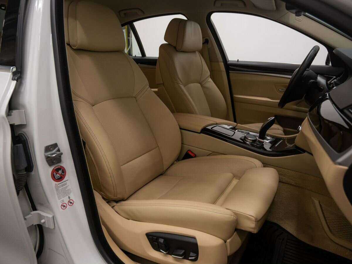 БМВ 5 серии б/у, 2015, Автоматическая. Фото: #6