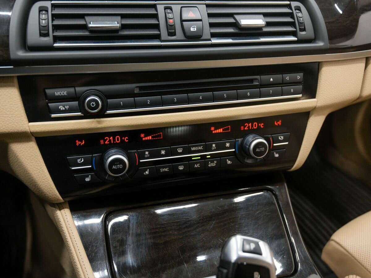 БМВ 5 серии б/у, 2015, Автоматическая. Фото: #22