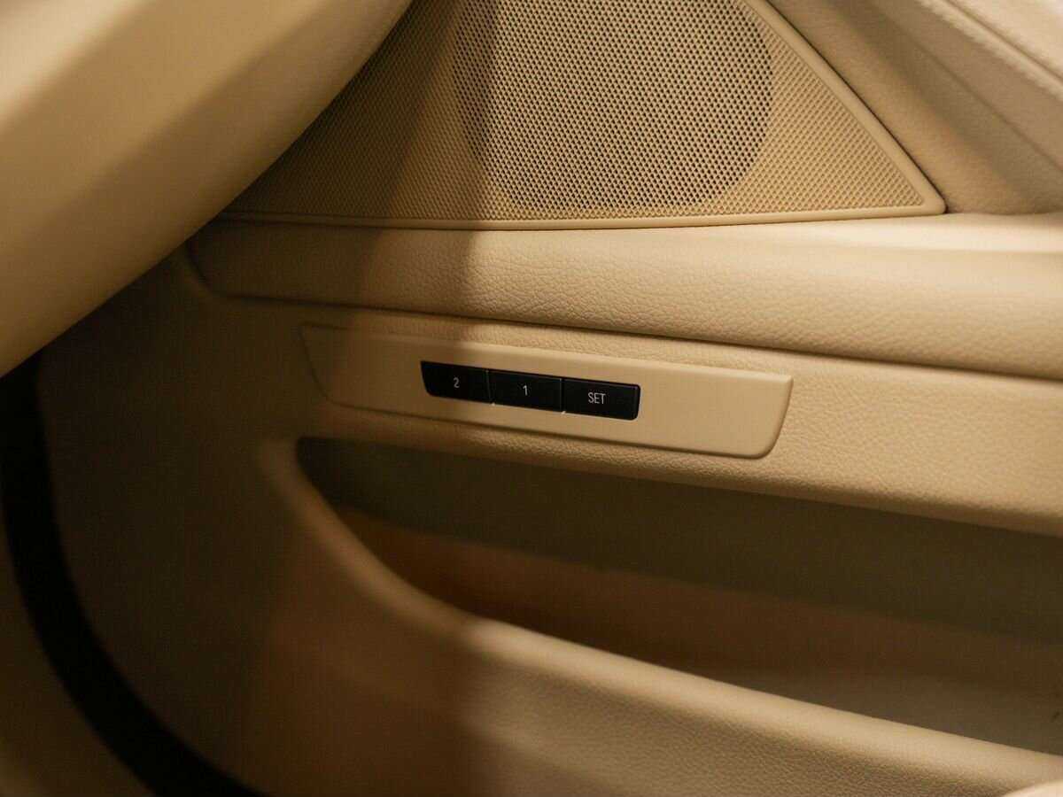 БМВ 5 серии б/у, 2015, Автоматическая. Фото: #27