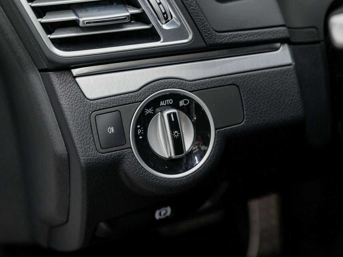 Мерседес-Бенц Е-Класс б/у, 2014, Автоматическая. Фото: #15