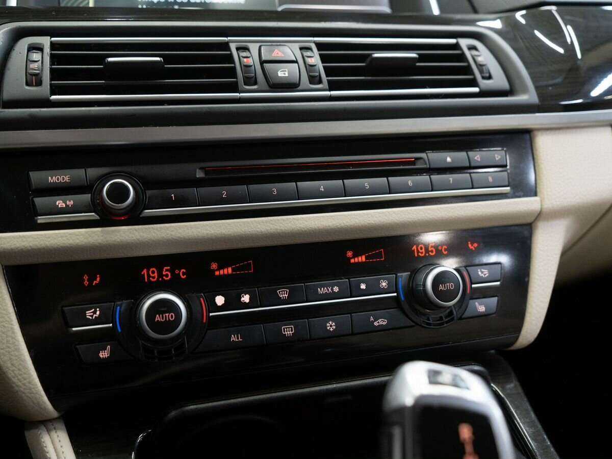 БМВ 5 серии б/у, 2012, Автоматическая. Фото: #12