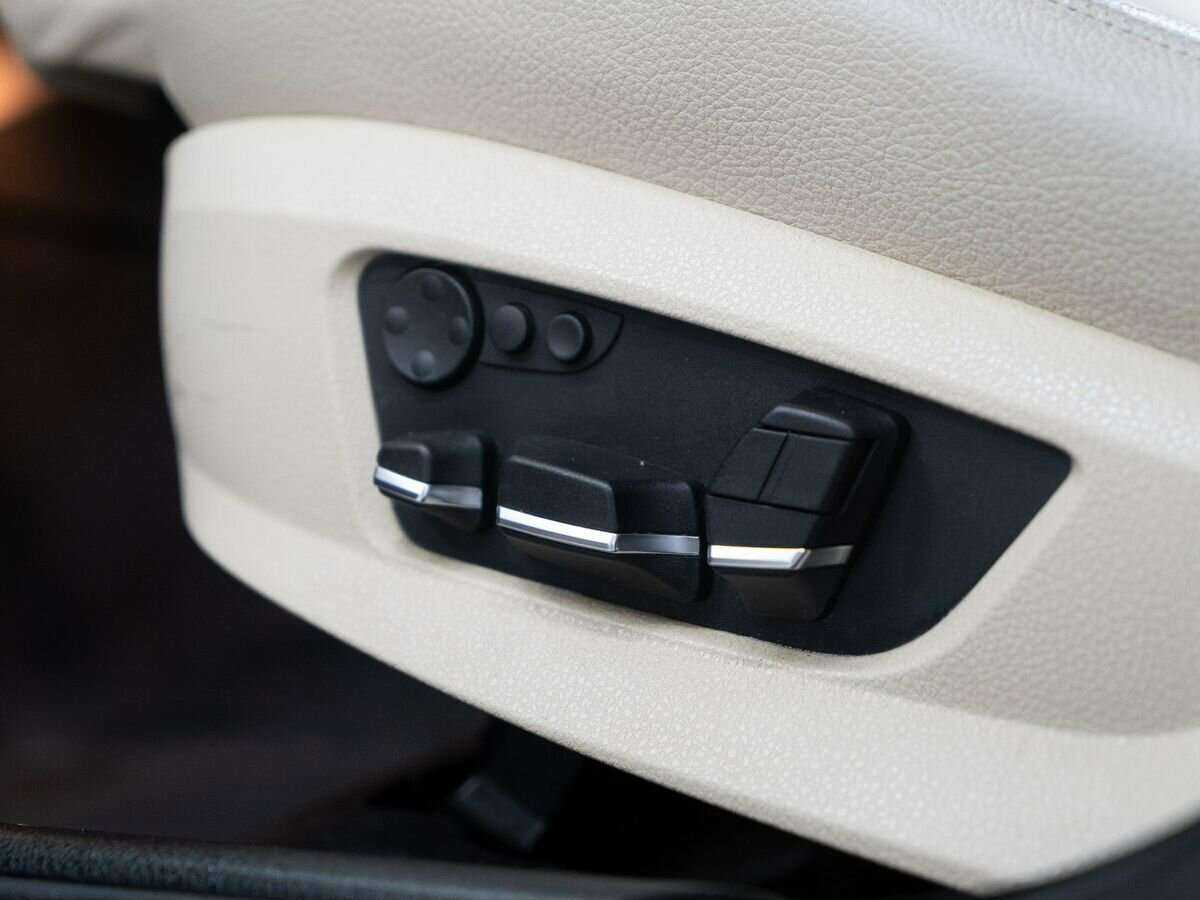 БМВ 5 серии б/у, 2012, Автоматическая. Фото: #15