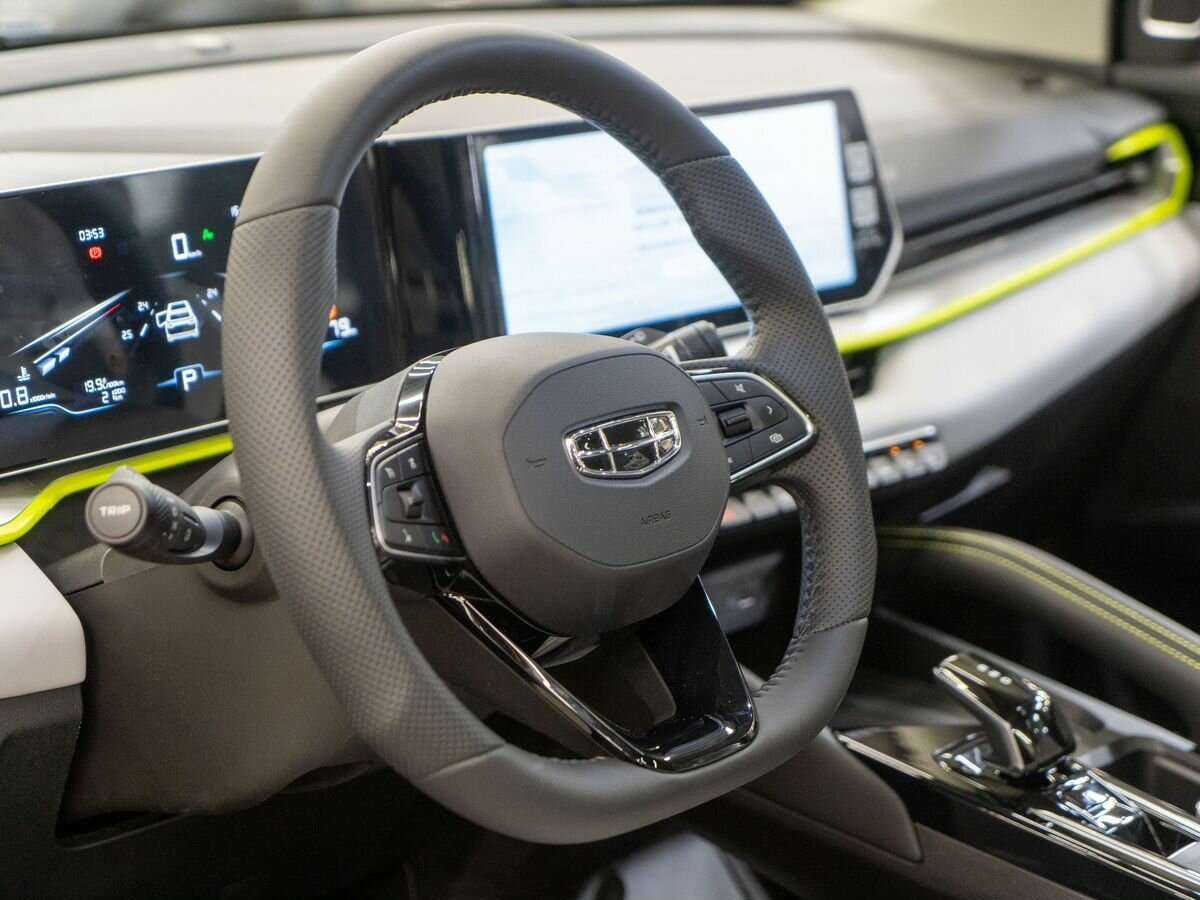 Джили Кулрэй б/у, 2023, Роботизированная. Фото: #4