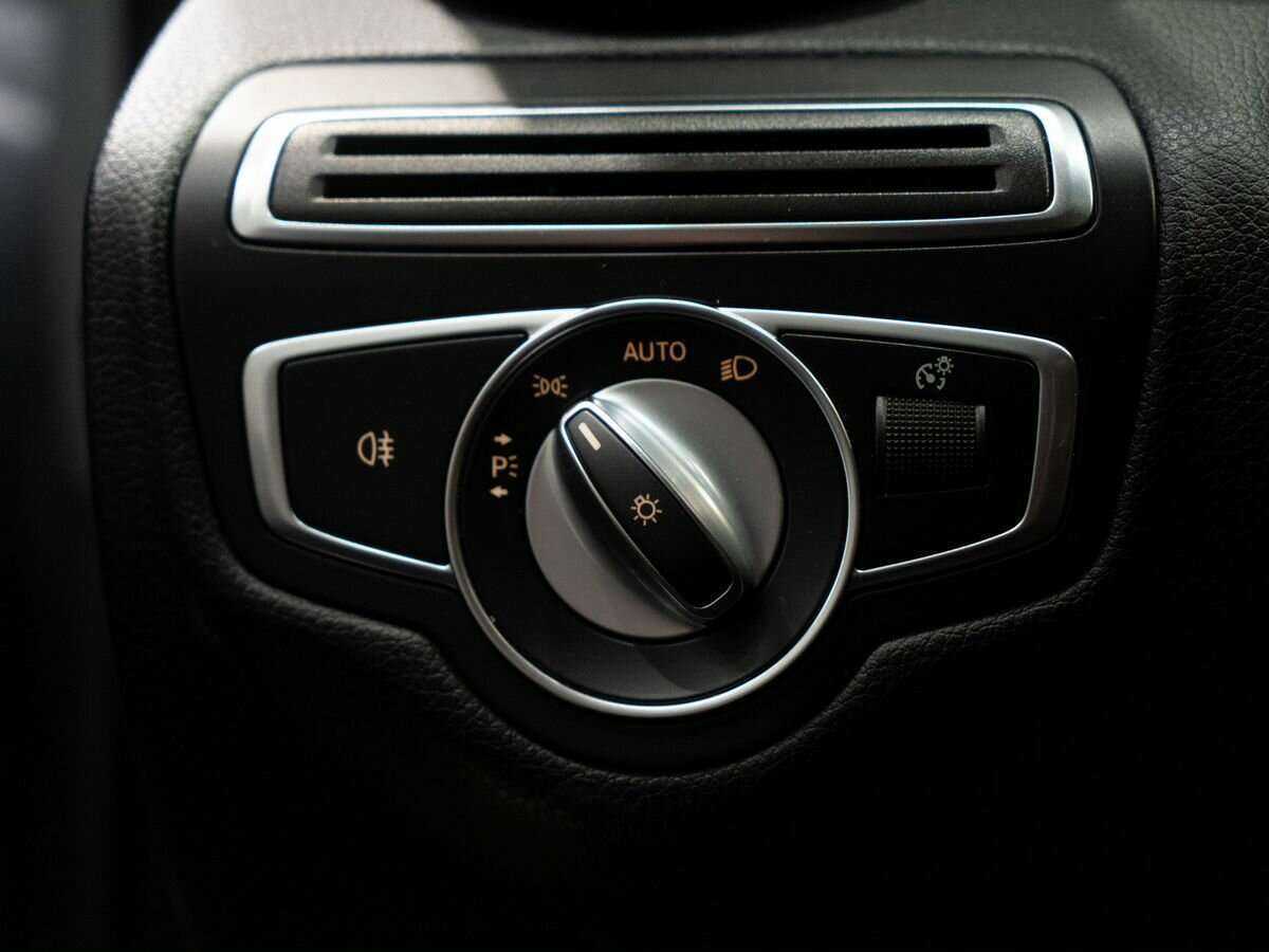 Мерседес-Бенц Ц-Класс б/у, 2018, Автоматическая. Фото: #17