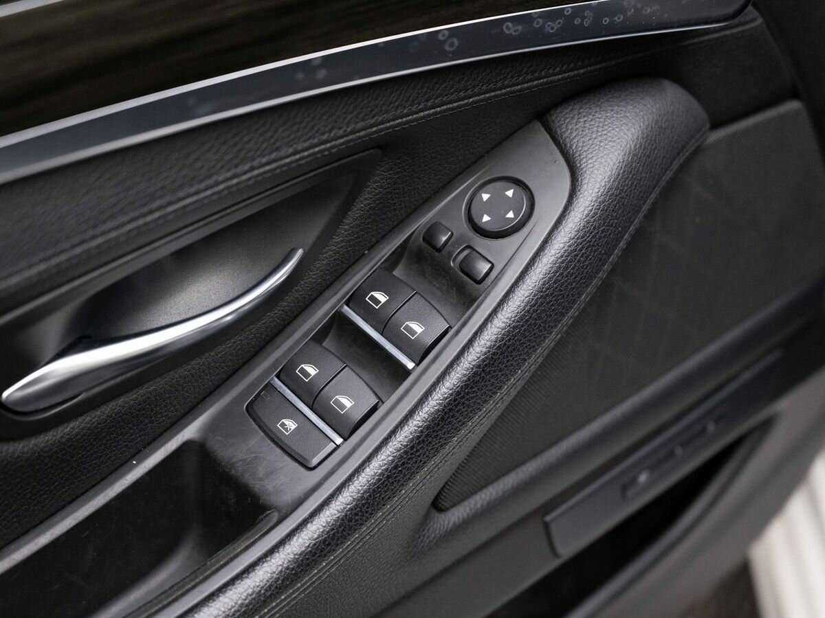 БМВ 5 серии б/у, 2016, Автоматическая. Фото: #19