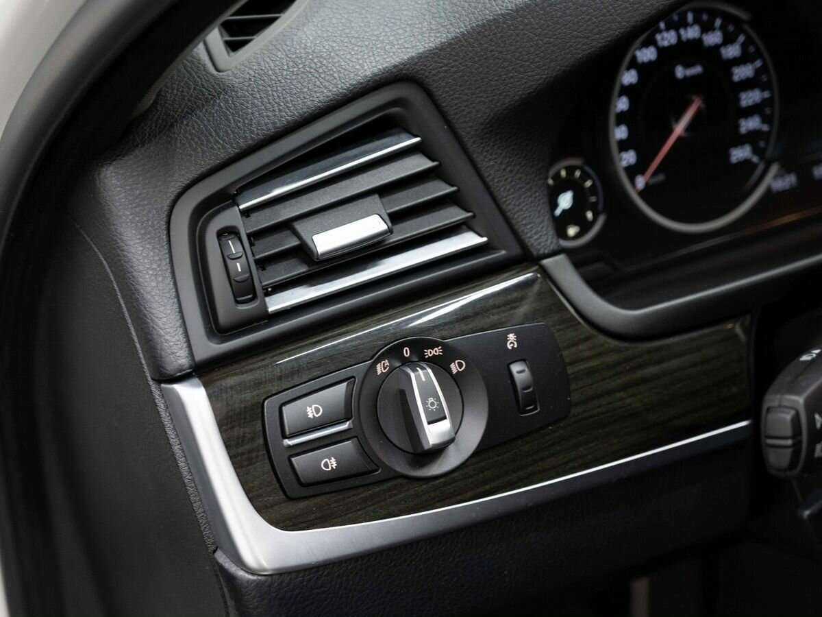 БМВ 5 серии б/у, 2016, Автоматическая. Фото: #21