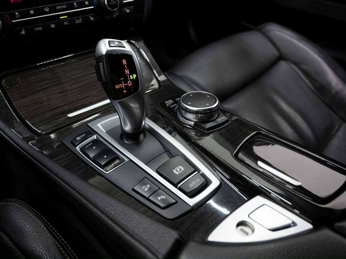 БМВ 5 серии б/у, 2016, Автоматическая. Фото: #26