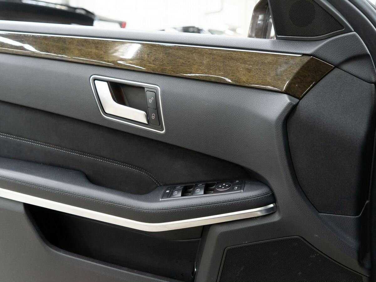 Мерседес-Бенц Е-Класс б/у, 2013, Автоматическая. Фото: #14