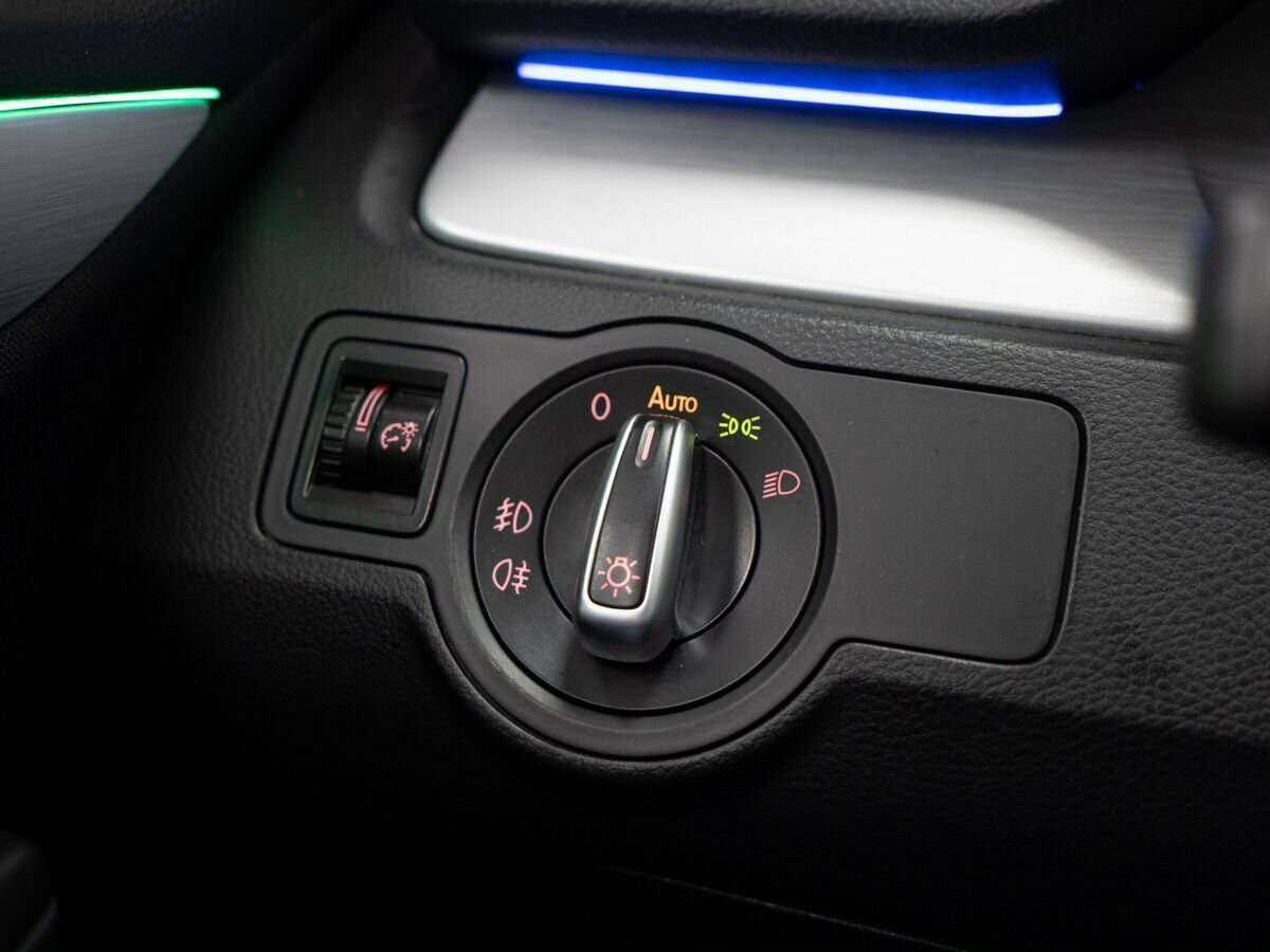 Volkswagen Passat CC б/у, 2012, Механическая. Фото: #15