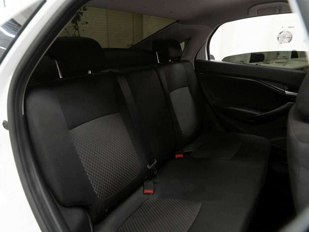 Лада (ВАЗ) Веста б/у, 2021, Механическая. Фото: #7