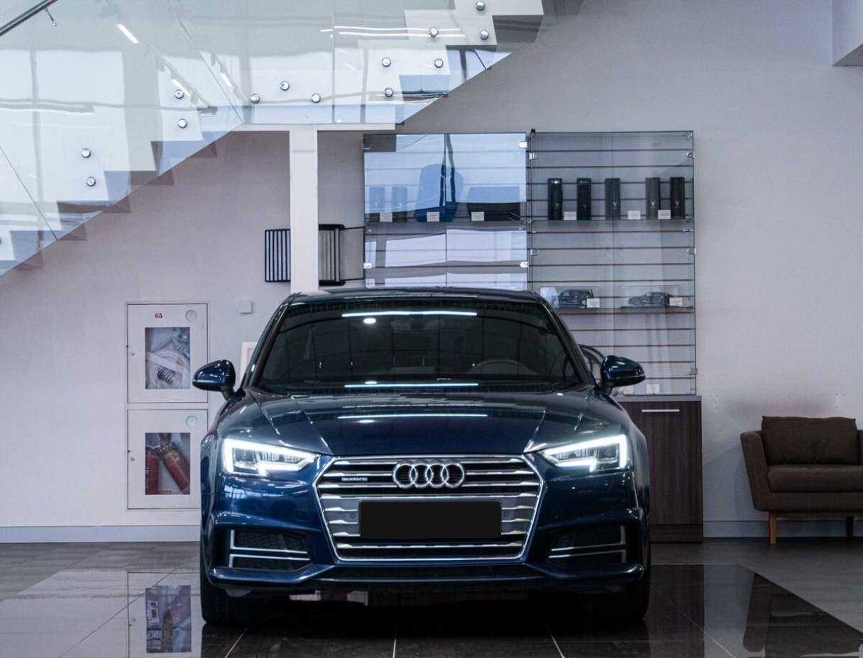 Ауди А4 б/у, 2018, Роботизированная. Фото: #2