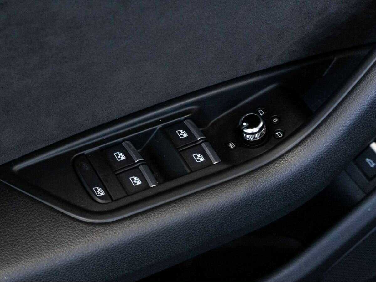 Ауди А4 б/у, 2018, Роботизированная. Фото: #16