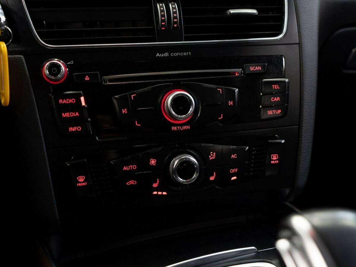 Ауди К5 б/у, 2012, Роботизированная. Фото: #10