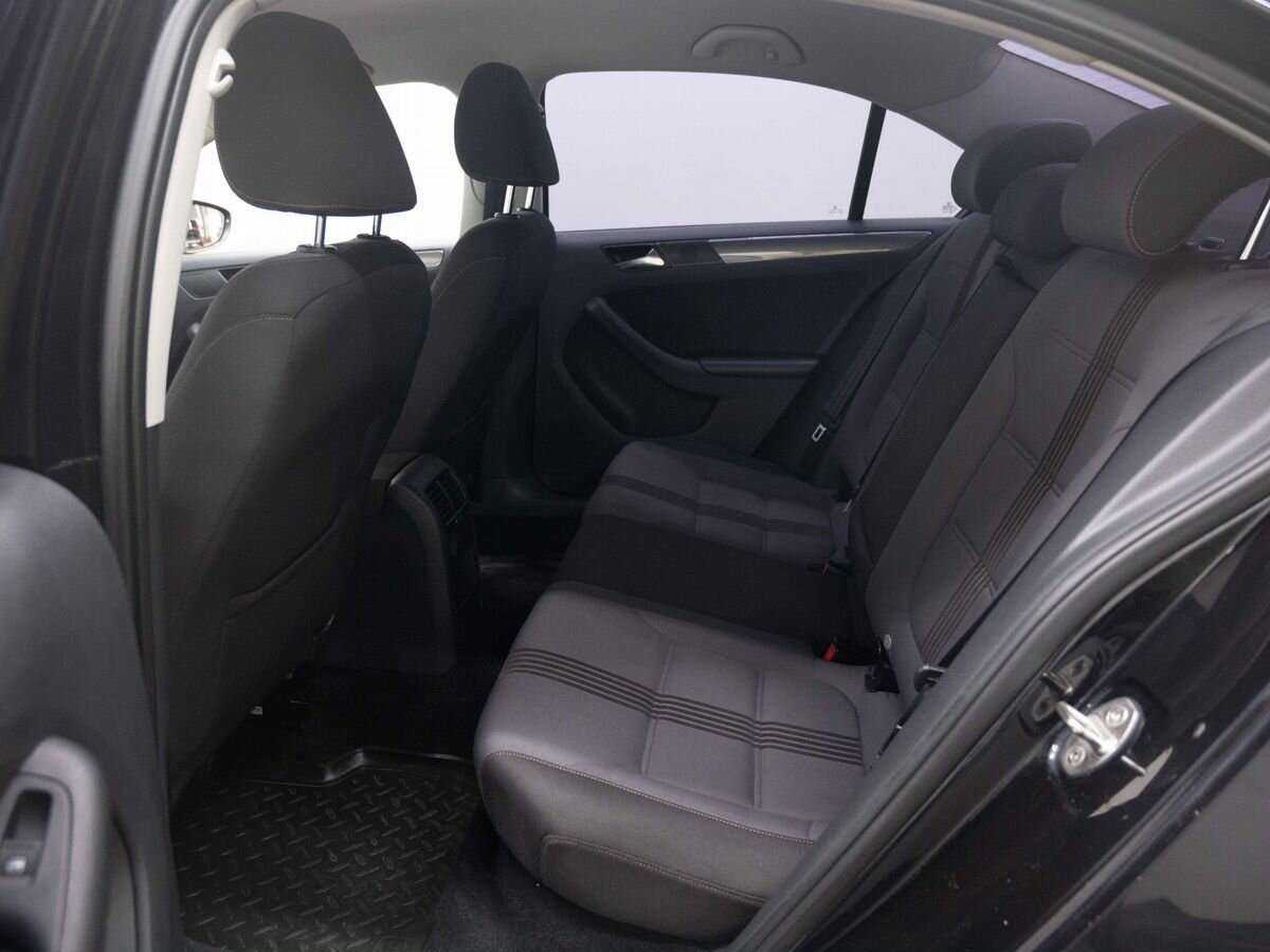 Volkswagen Jetta б/у, 2016, Механическая. Фото: #7