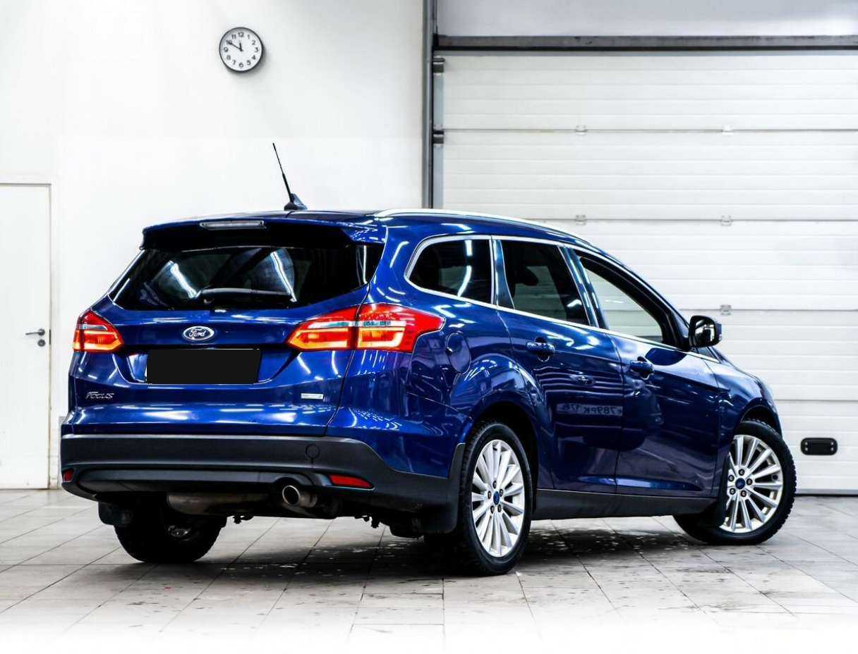 Форд Фокус б/у, 2017, Автоматическая. Фото: #2