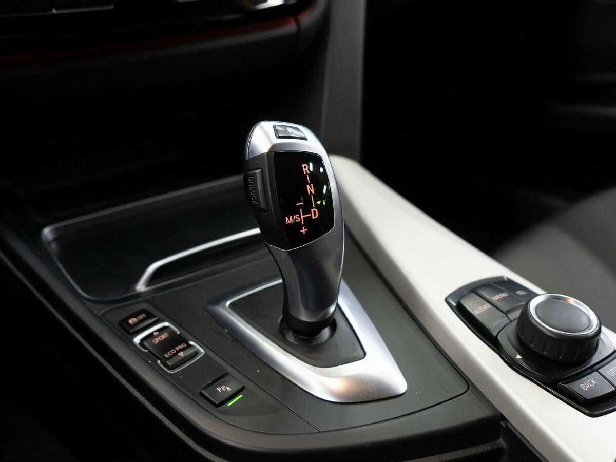 БМВ 3 серии б/у, 2015, Автоматическая. Фото: #12