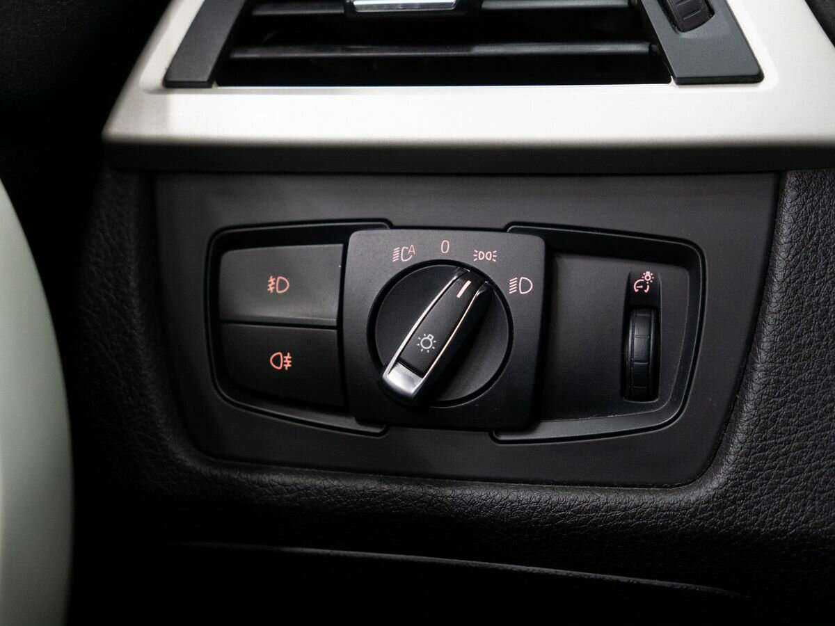 БМВ 3 серии б/у, 2015, Автоматическая. Фото: #15