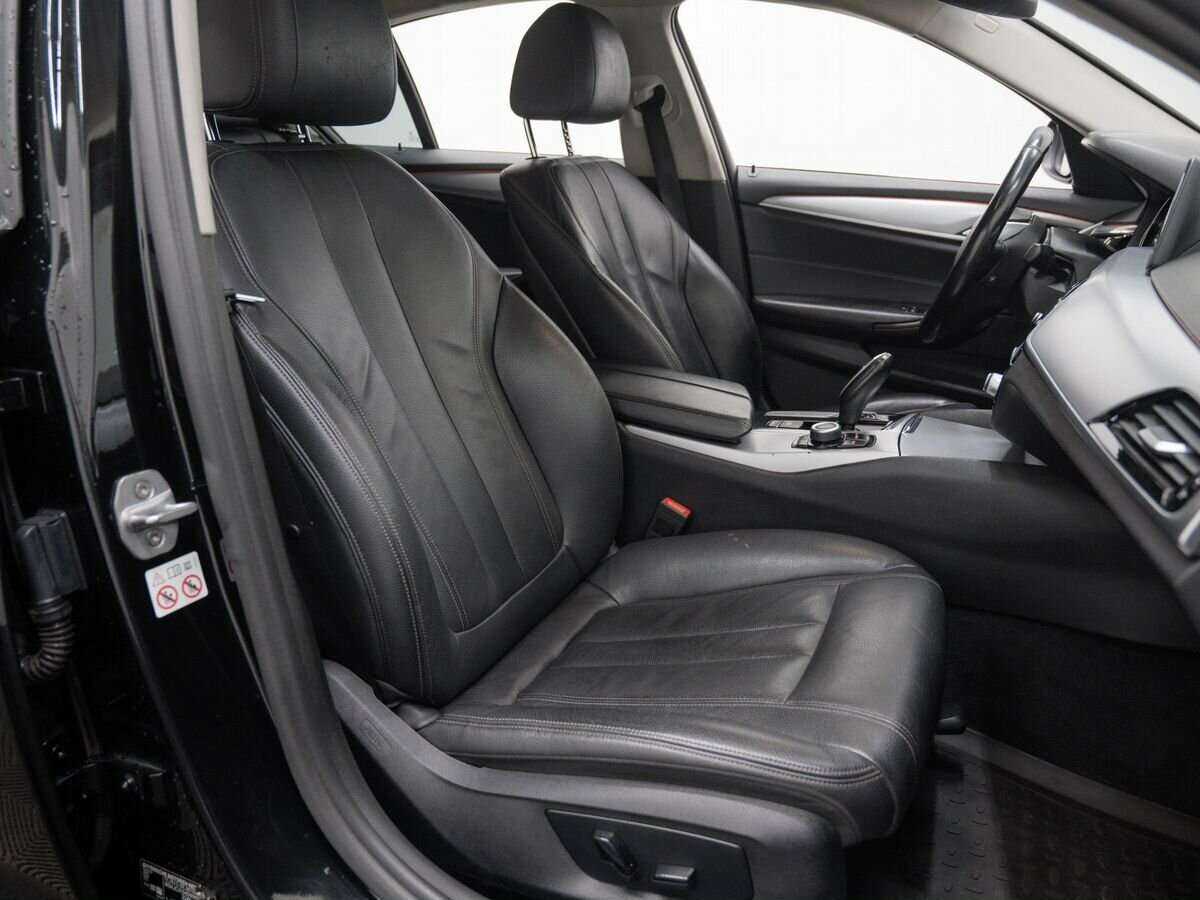 БМВ 5 серии б/у, 2018, Автоматическая. Фото: #8