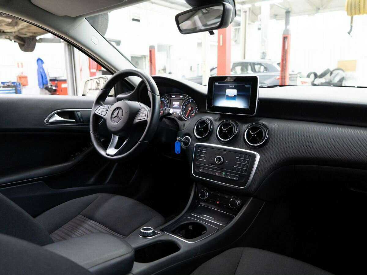 Mercedes-Benz A-Класс б/у, 2016, Роботизированная. Фото: #15