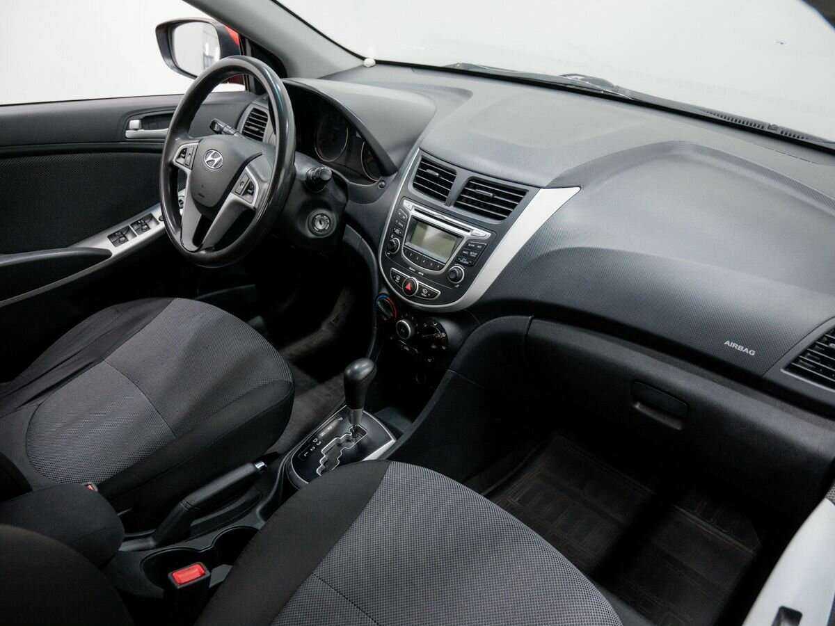 Хендай Солярис б/у, 2012, Автоматическая. Фото: #5