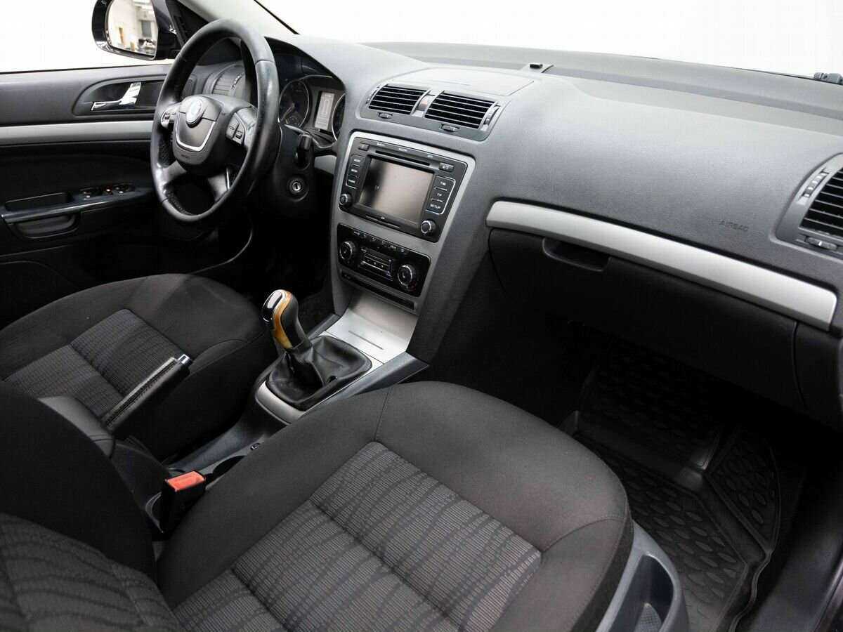 Шкода Октавия б/у, 2012, Механическая. Фото: #5