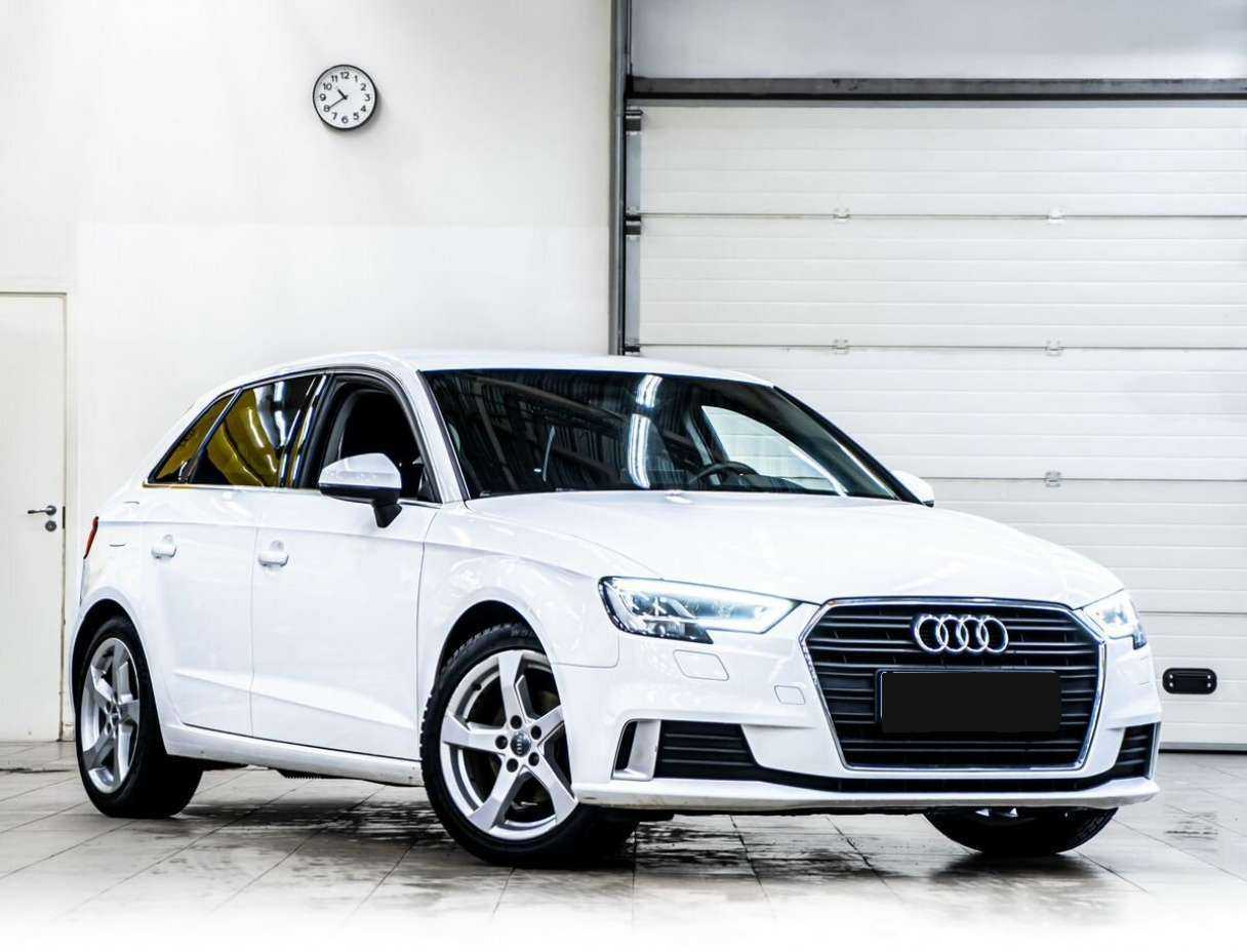 Ауди А3 б/у, 2017, Роботизированная. Фото: #1