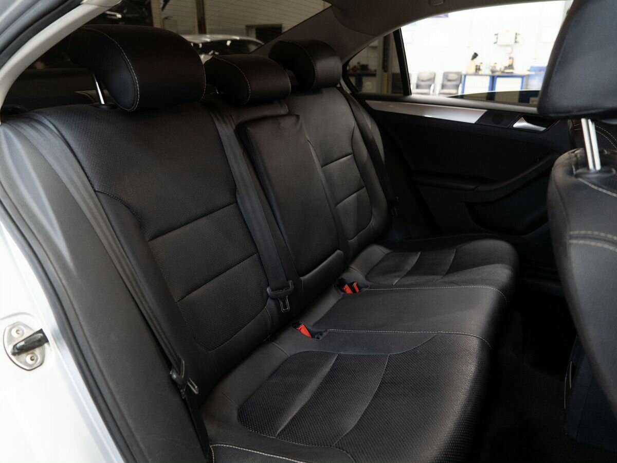 Volkswagen Jetta б/у, 2013, Автоматическая. Фото: #8