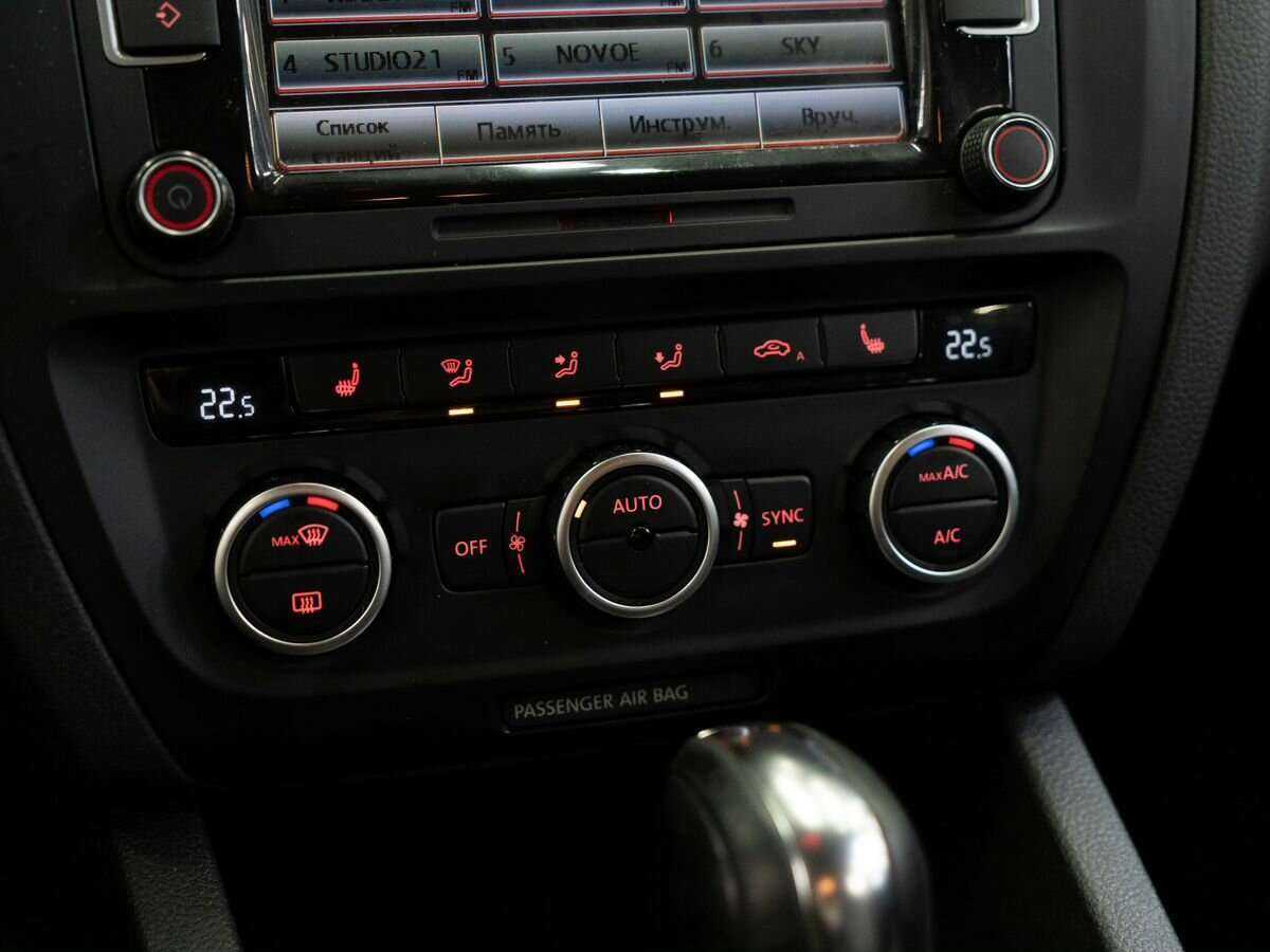 Volkswagen Jetta б/у, 2013, Автоматическая. Фото: #13