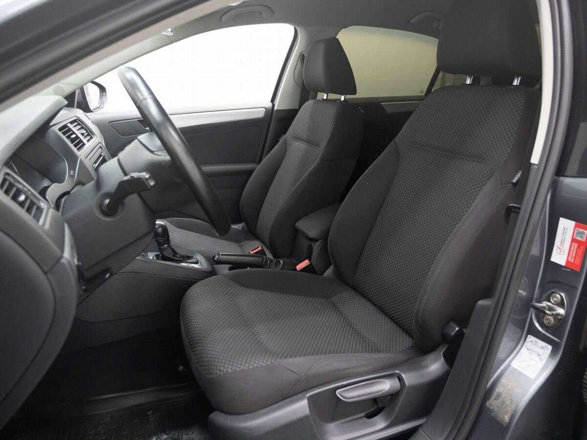 Volkswagen Jetta б/у, 2012, Автоматическая. Фото: #6