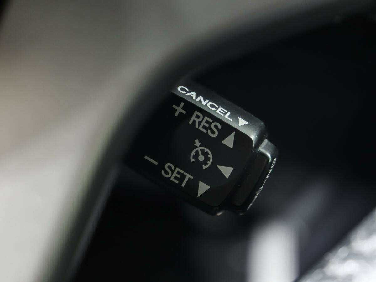 Toyota Land Cruiser Prado б/у, 2012, Автоматическая. Фото: #17