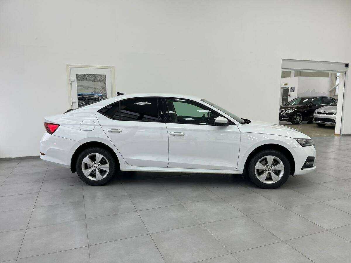 Шкода Октавия б/у, 2021, Автоматическая. Фото: #3