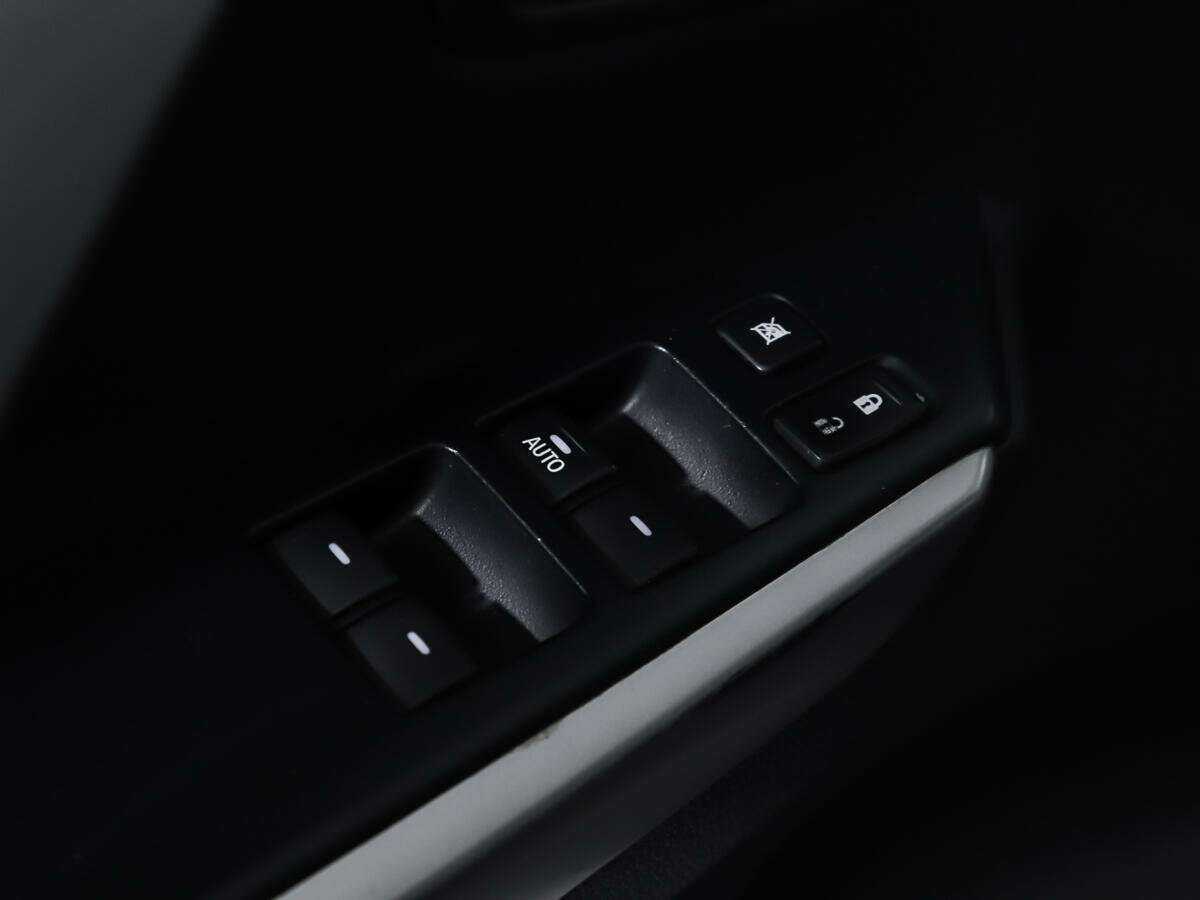 Mitsubishi Pajero Sport б/у, 2018, Автоматическая. Фото: #18