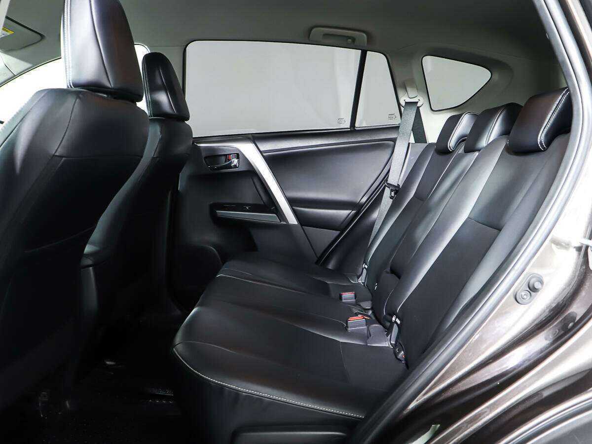 Тойота Рав4 б/у, 2018, Автоматическая. Фото: #9