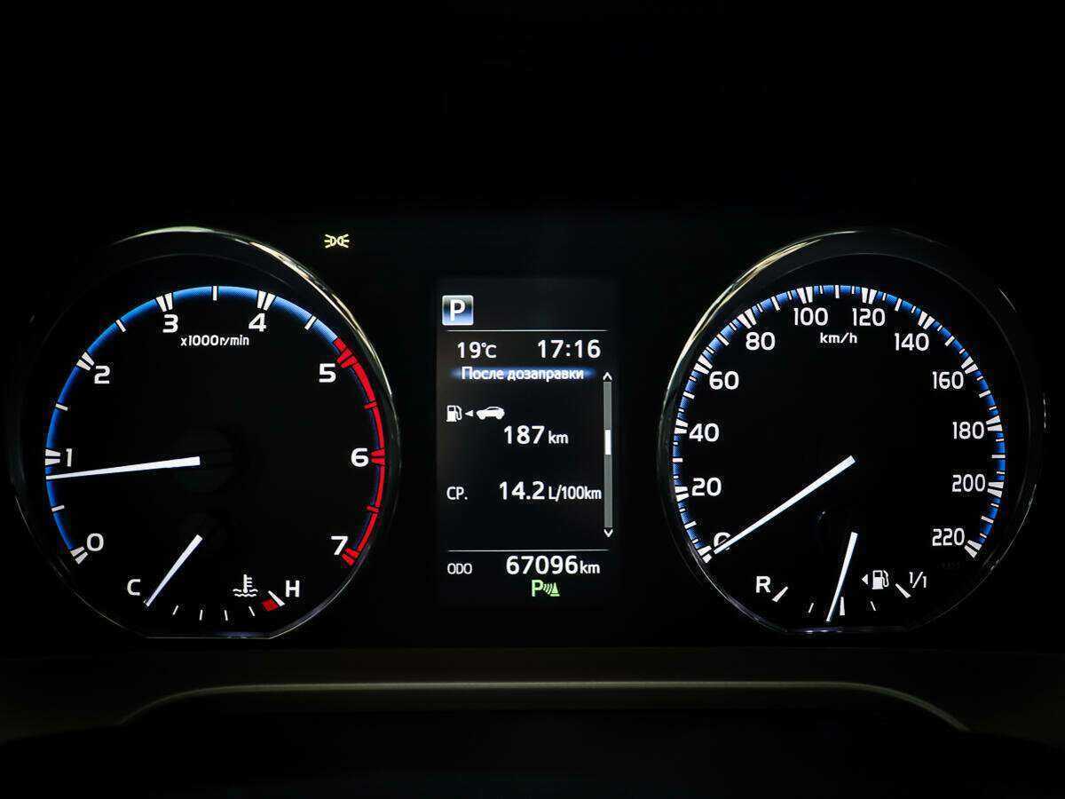 Тойота Рав4 б/у, 2018, Автоматическая. Фото: #13