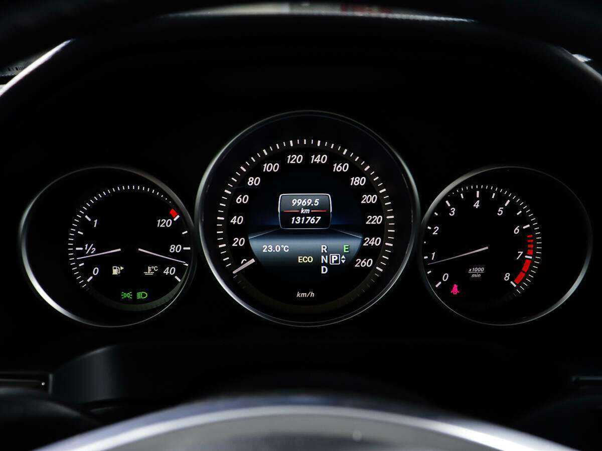 Мерседес-Бенц Е-Класс б/у, 2015, Автоматическая. Фото: #13