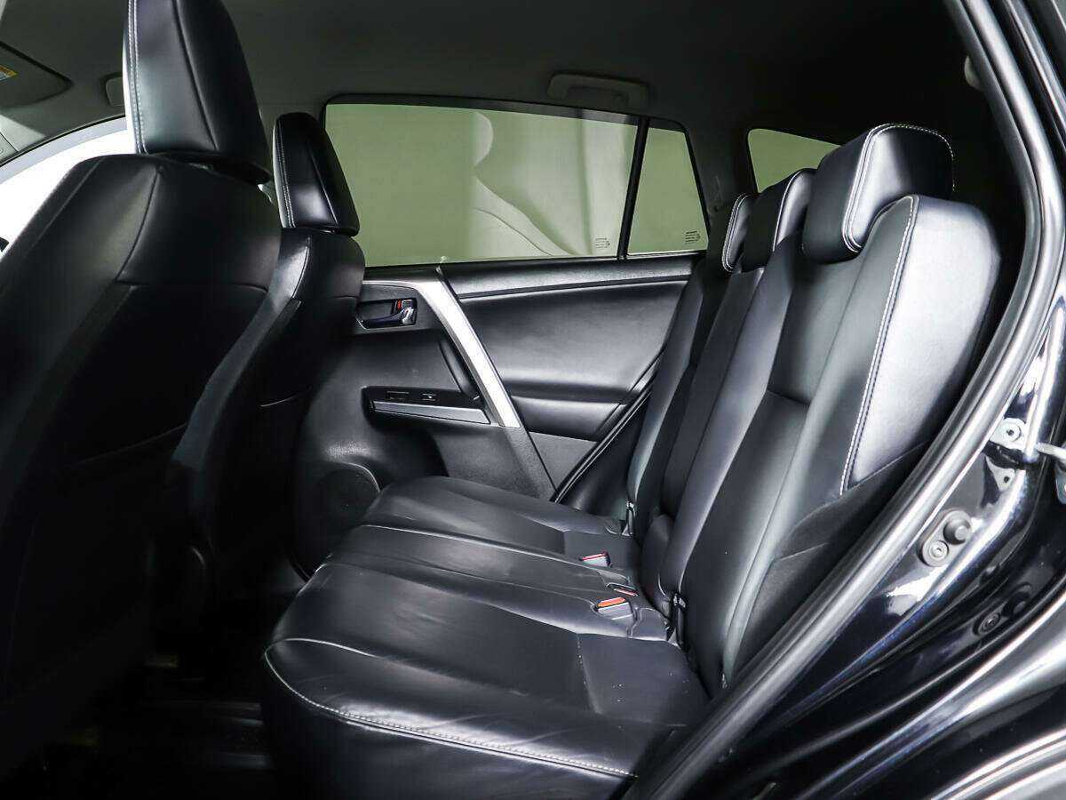 Тойота Рав4 б/у, 2018, Автоматическая. Фото: #10