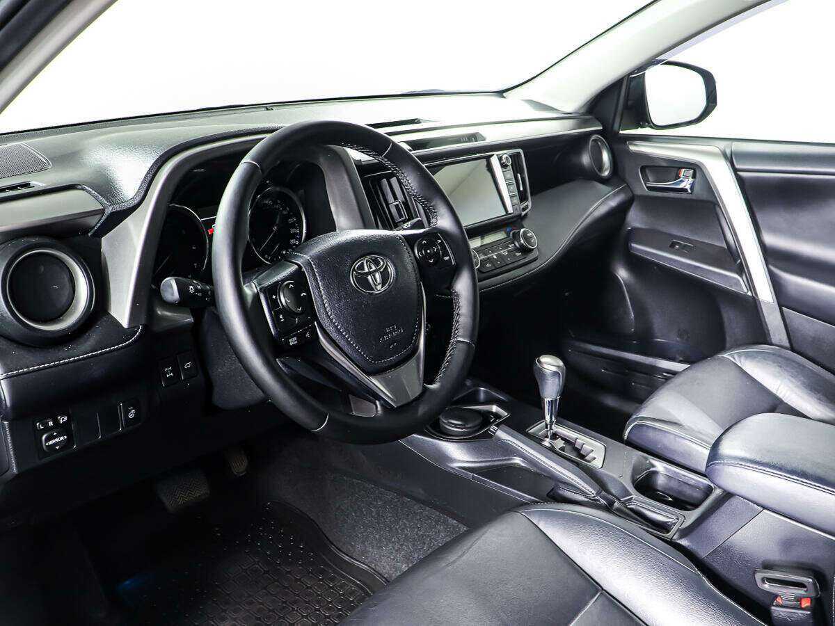 Тойота Рав4 б/у, 2018, Автоматическая. Фото: #13