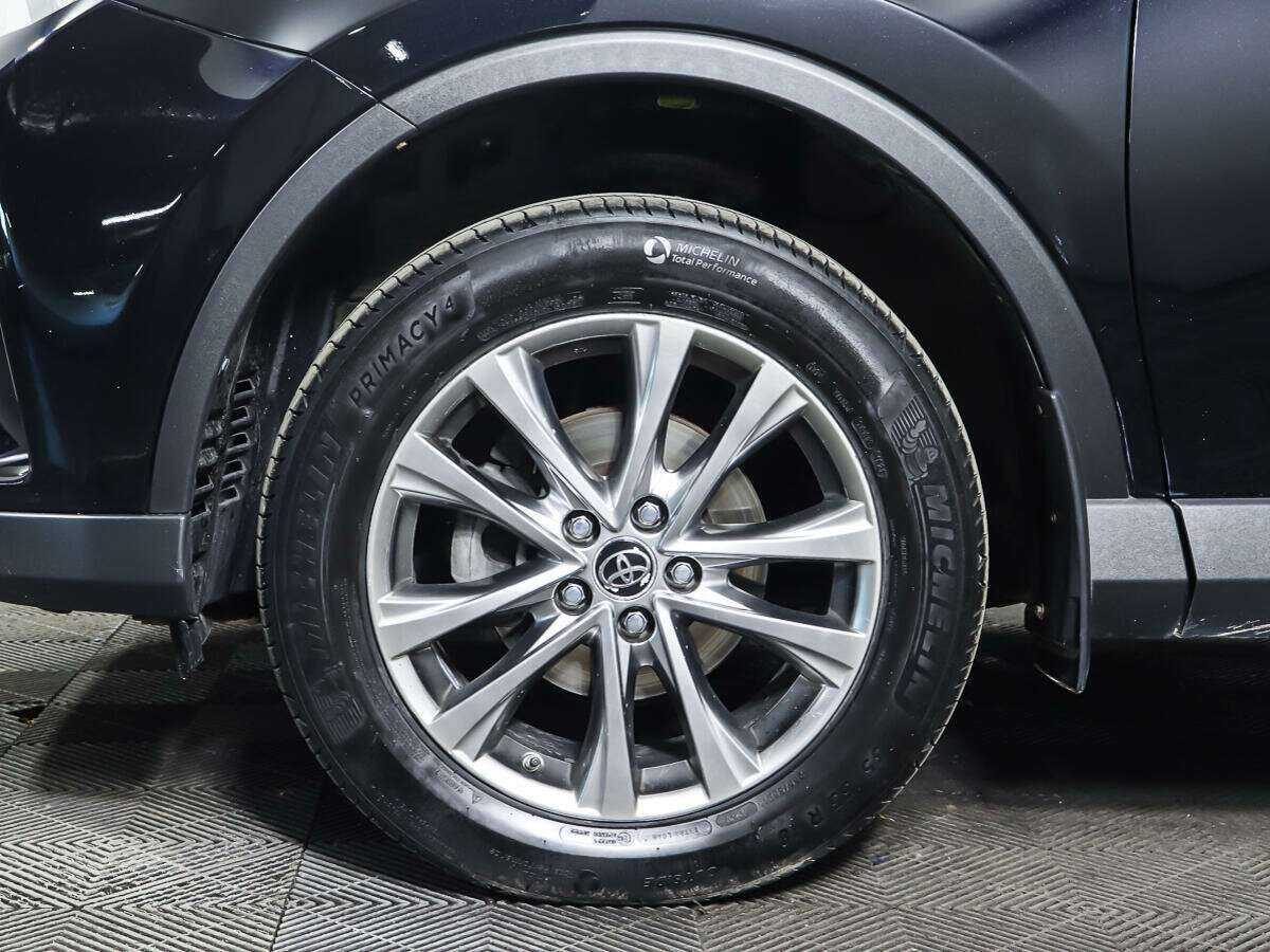 Тойота Рав4 б/у, 2018, Автоматическая. Фото: #21