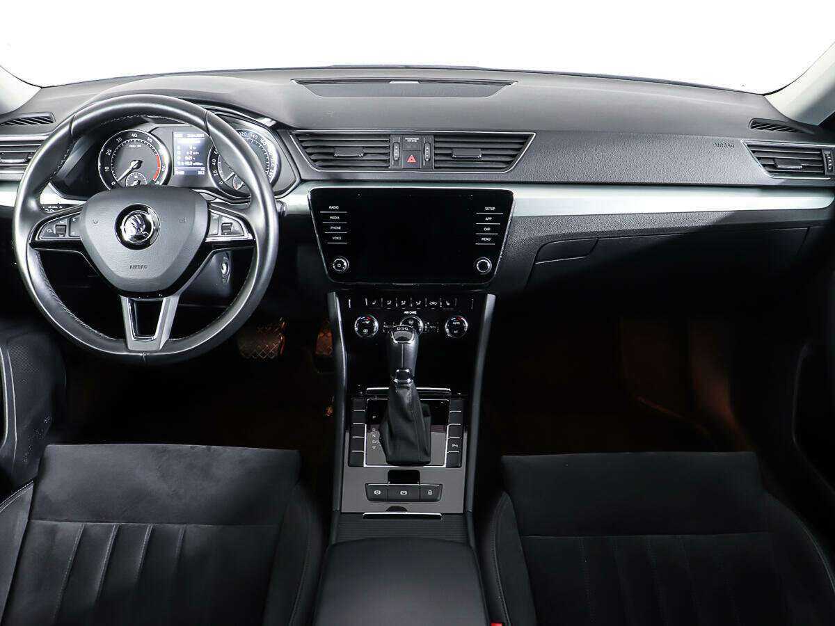 Skoda Superb б/у, 2017, Роботизированная. Фото: #9