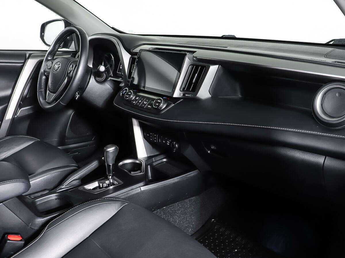 Тойота Рав4 б/у, 2018, Автоматическая. Фото: #8