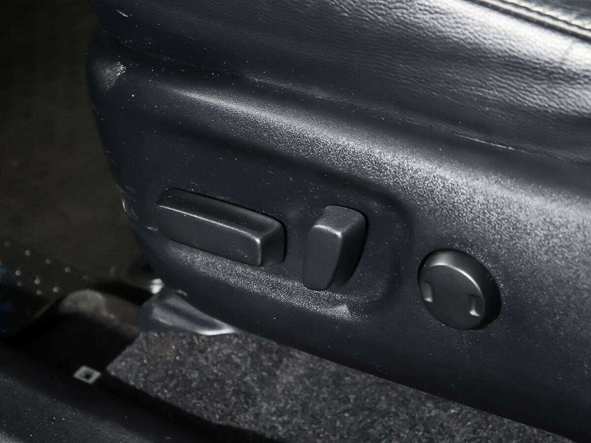 Тойота Рав4 б/у, 2018, Автоматическая. Фото: #16