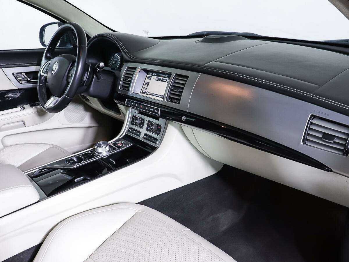 Jaguar XF б/у, 2012, Автоматическая. Фото: #8